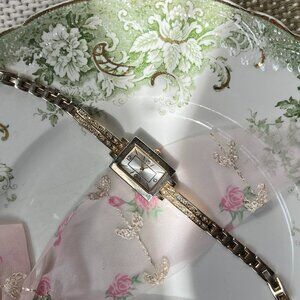 Rare Dainty Vintage Gold Tone Womens Watch